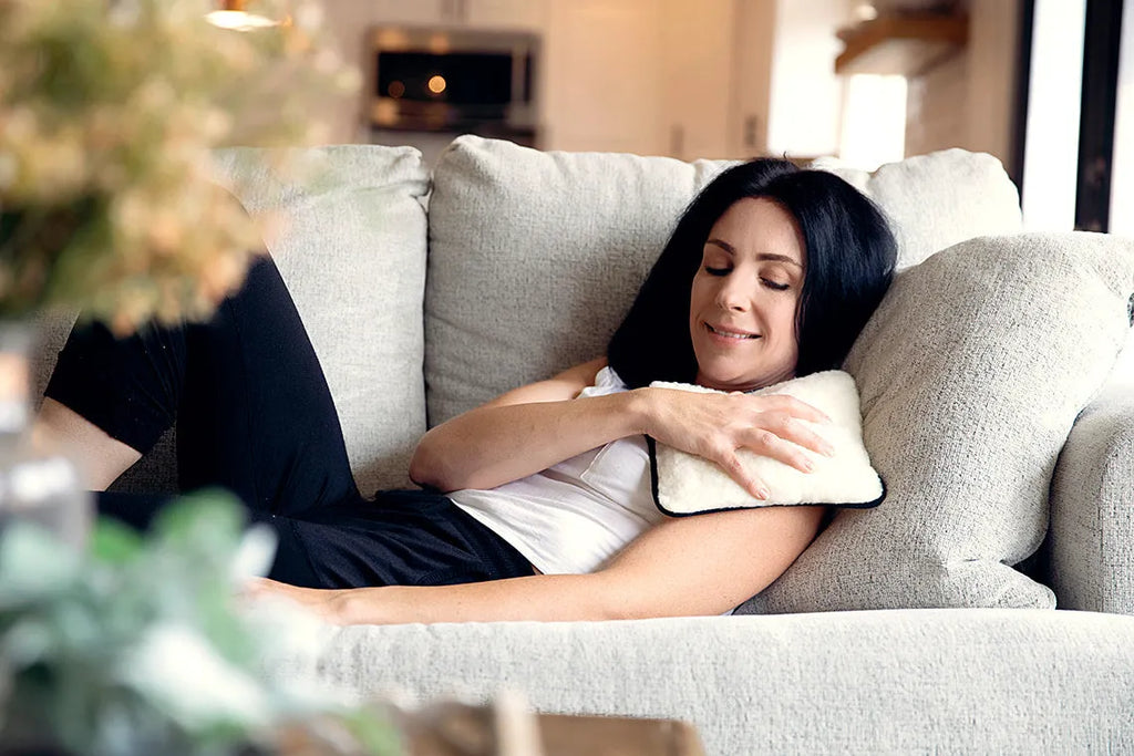 Pourquoi le Dr Saldmann recommande la bouillotte : bienfaits, preuves et conseils d'utilisation